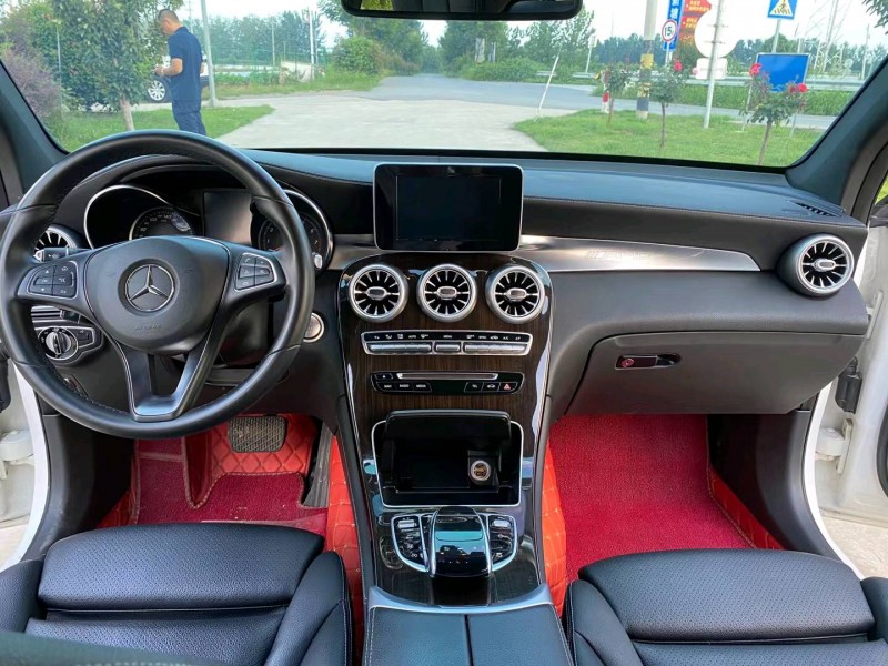 徐州17年奔驰GLC5