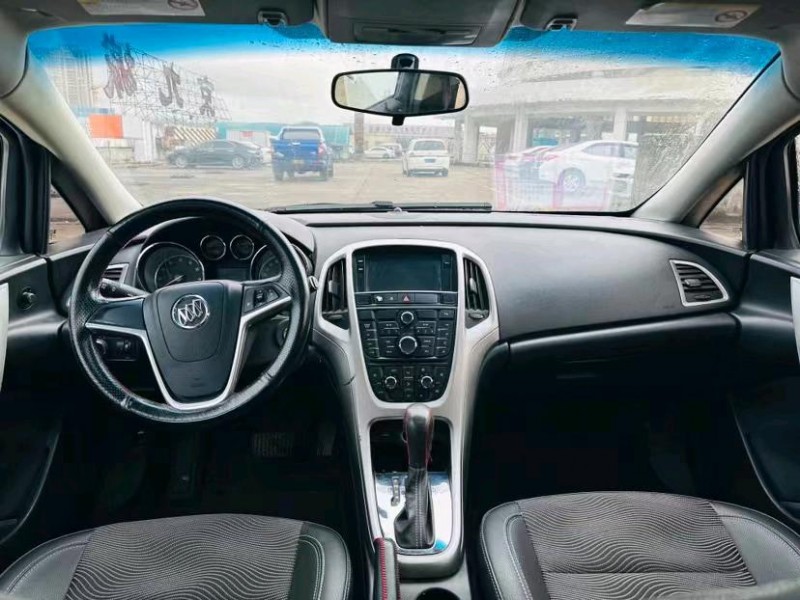 东莞13年别克英朗5