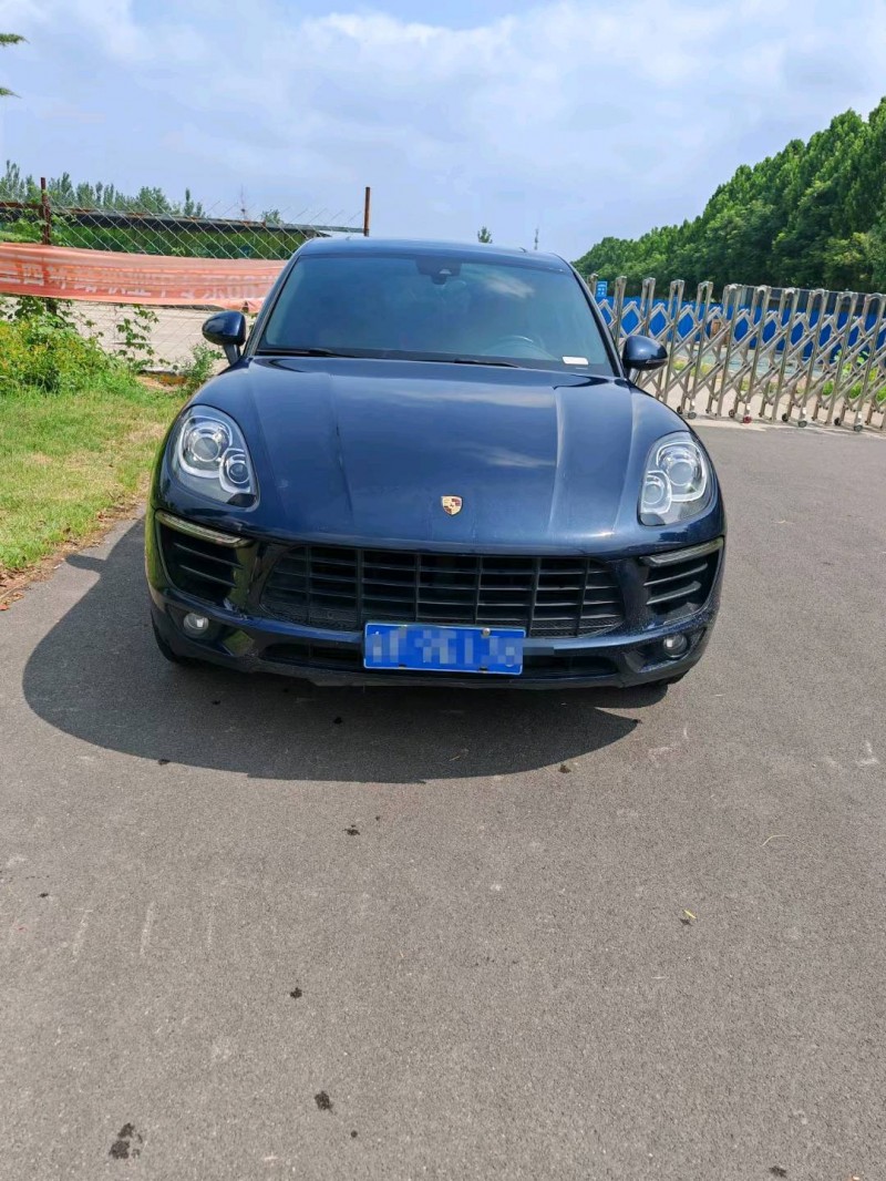 聊城17年保时捷Macan1