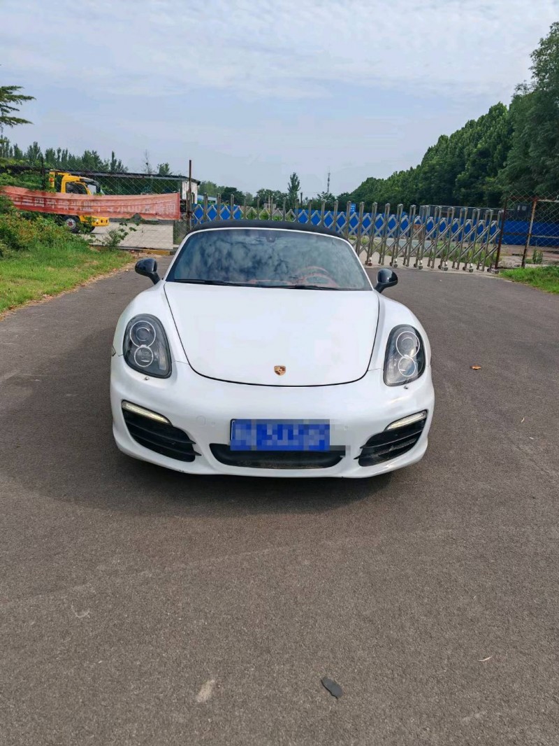 聊城16年保时捷7181