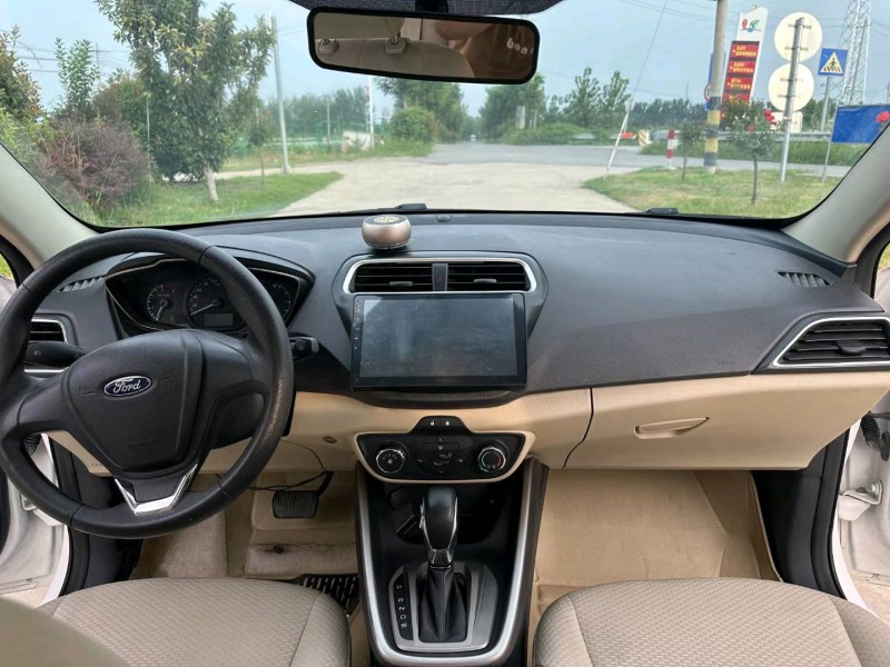 徐州17年福特福睿斯7