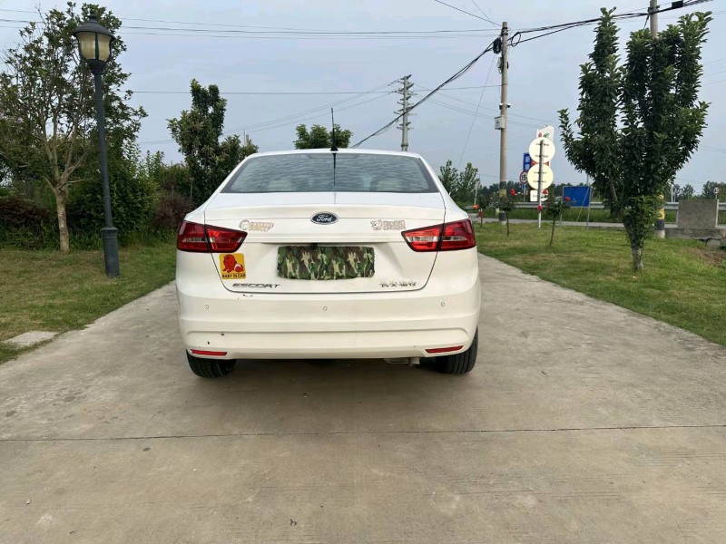 徐州17年福特福睿斯9