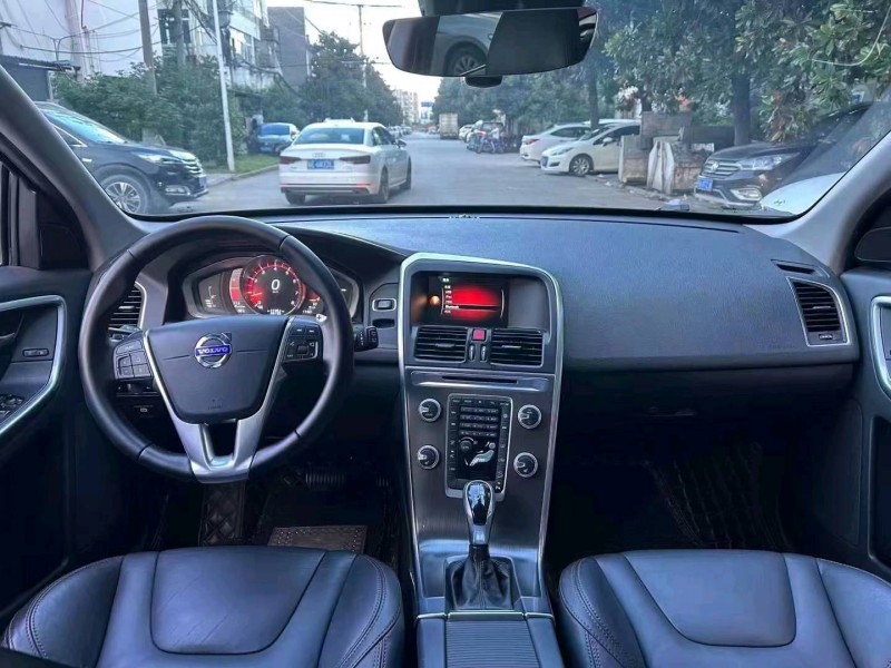宜昌15年沃尔沃XC604