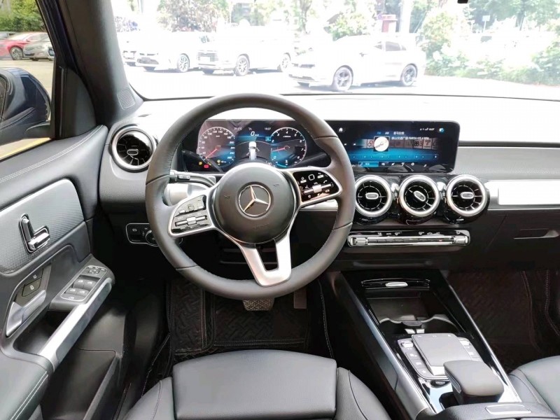 深圳22年奔驰GLB8