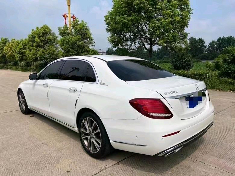 常州17年奔驰E8