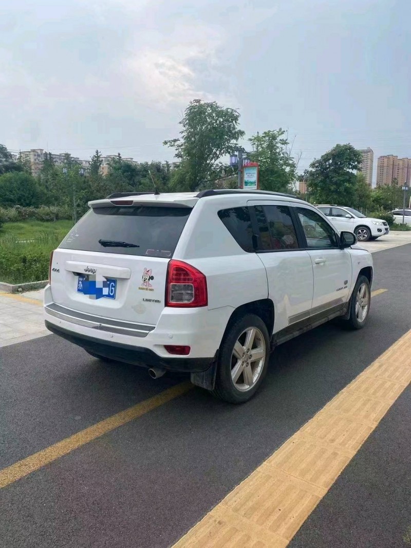 枣庄11年Jeep指南者5