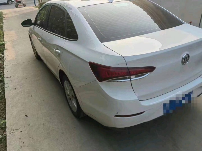 东营19年别克英朗7