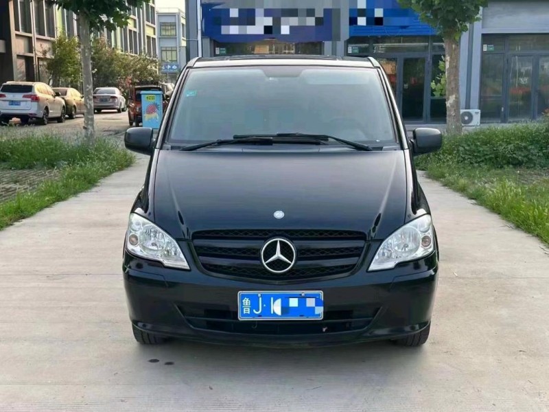 东营13年奔驰威霆1