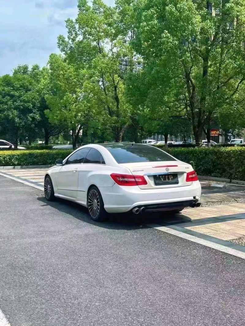枣庄13年奔驰E8