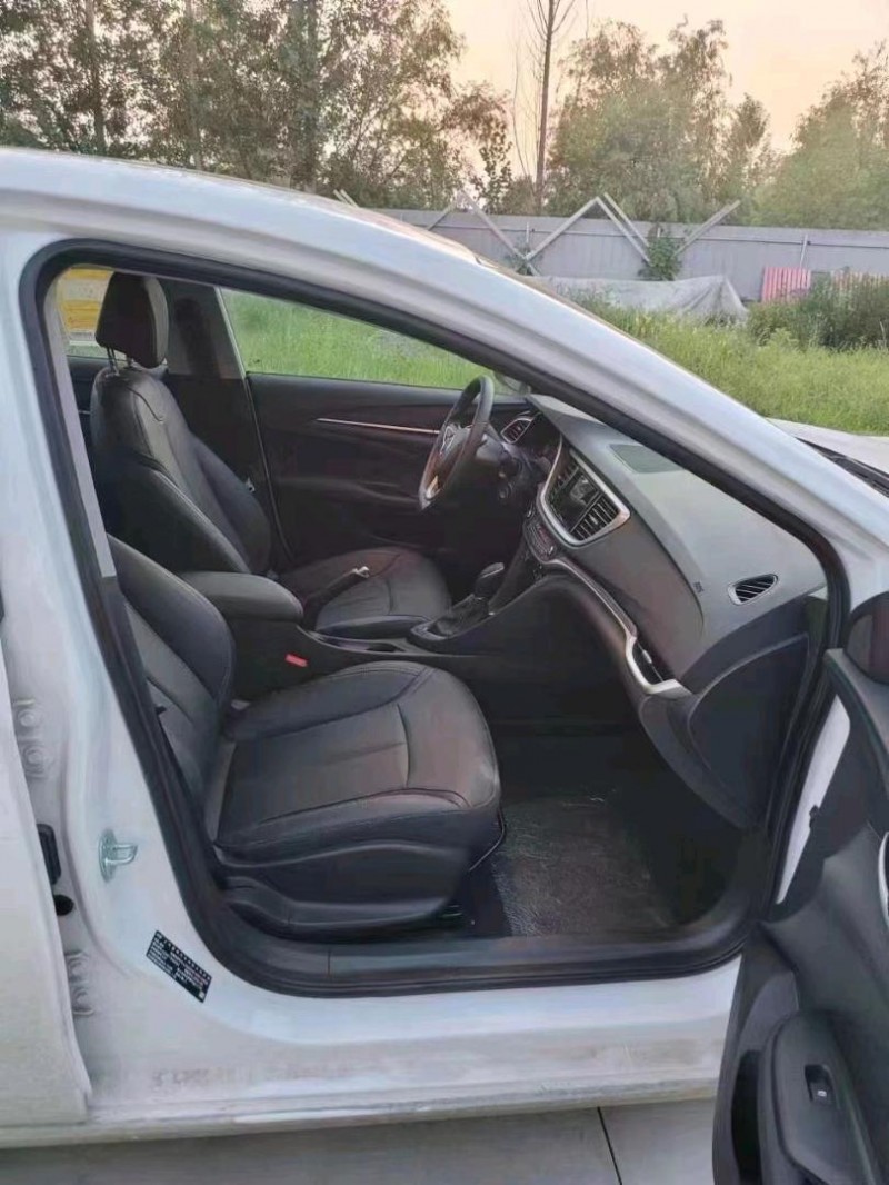 邢台23年别克英朗5