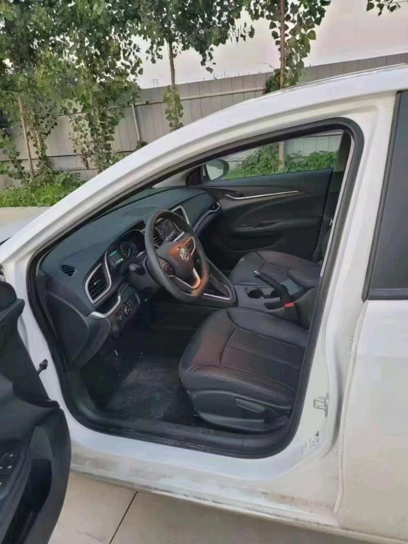 邢台23年别克英朗8