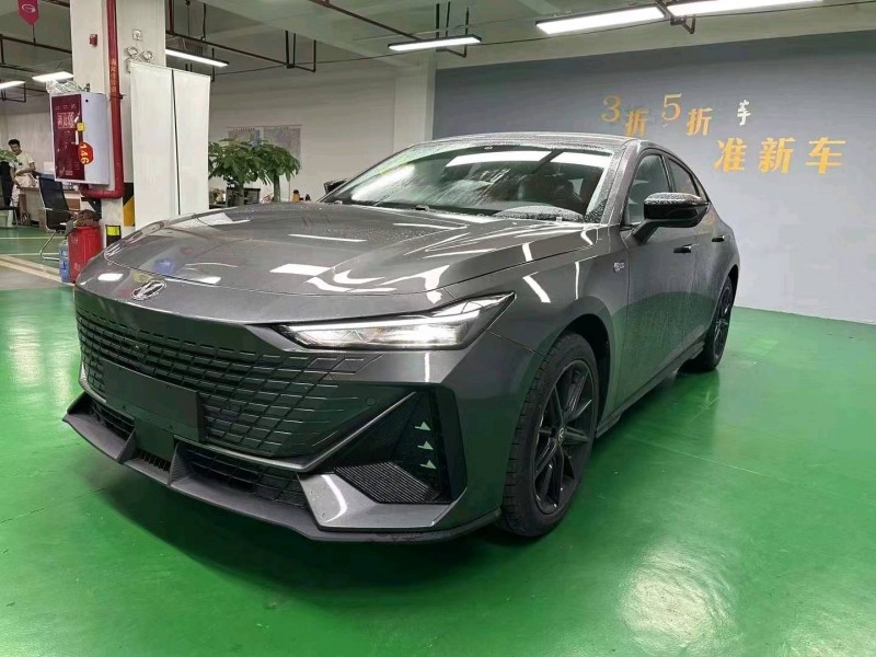 邯鄲23年長安汽車UNI-V2