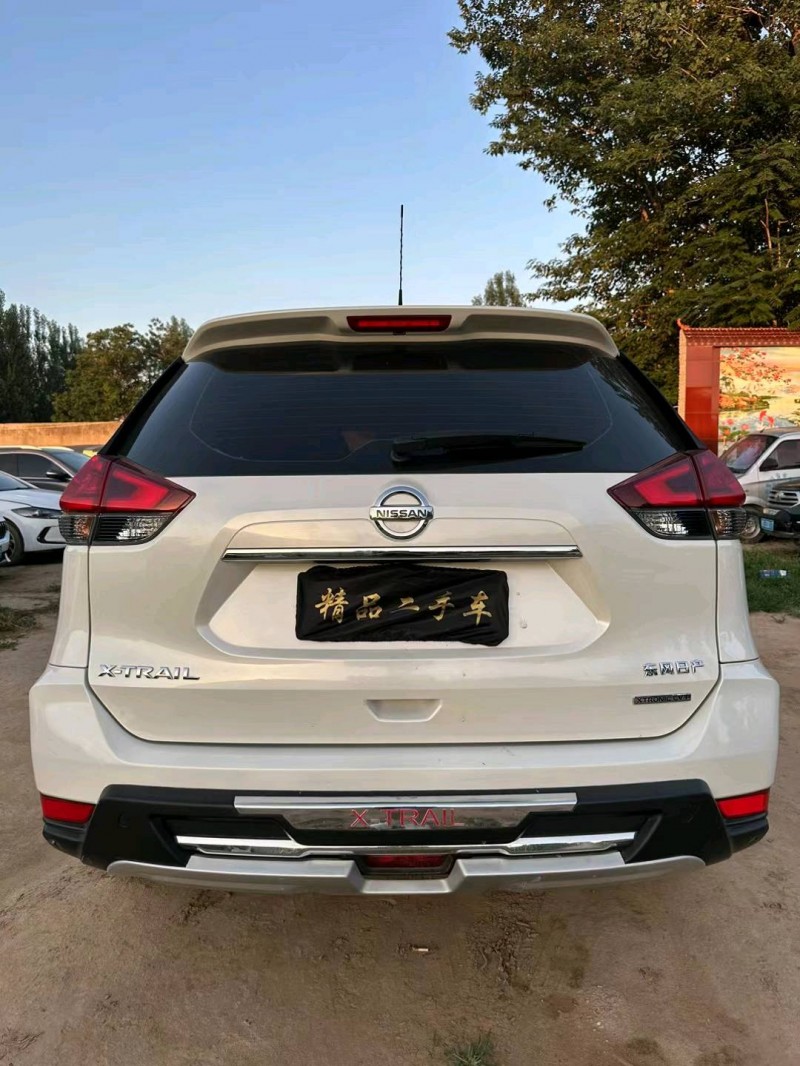 平頂山19年日產奇駿7