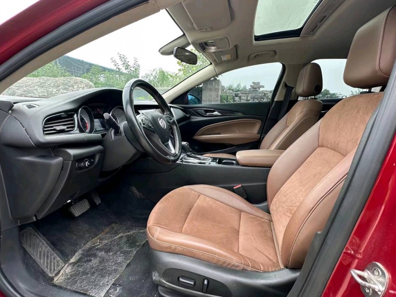 青岛18年别克君威4