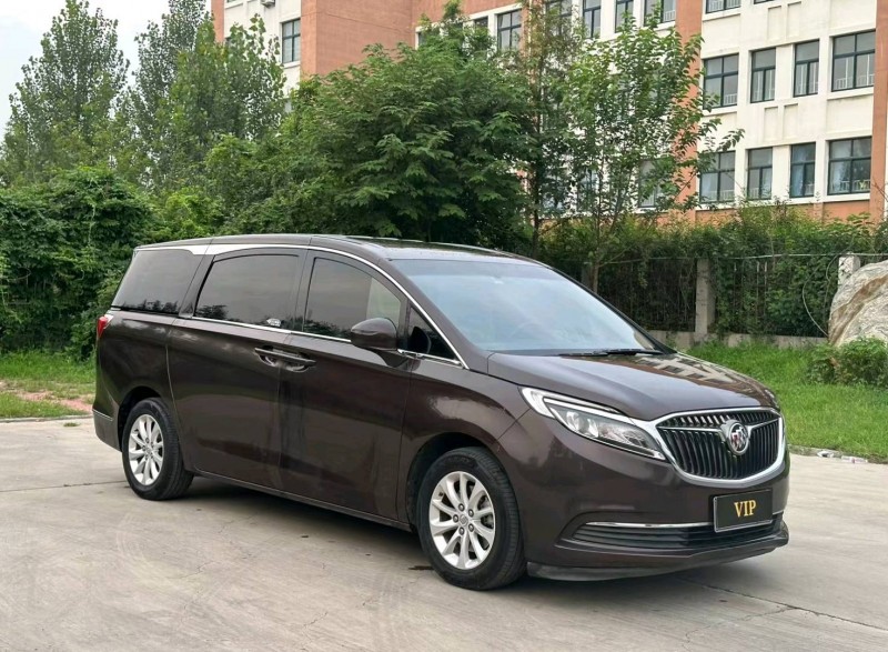 青岛18年别克GL83