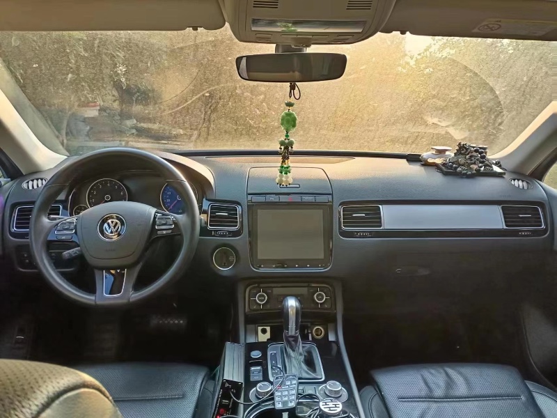 潍坊17年大众途锐5