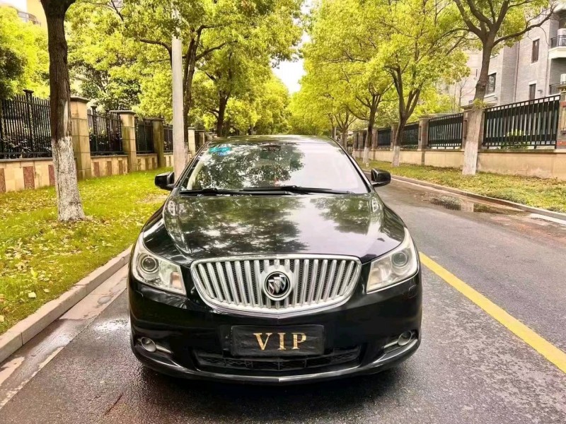 嘉兴13年别克君越1