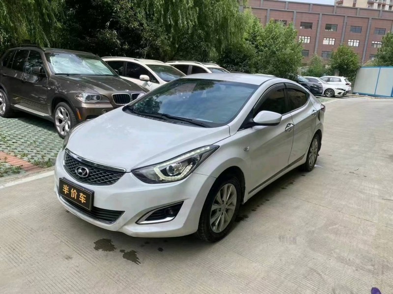 宜昌17年现代朗动2