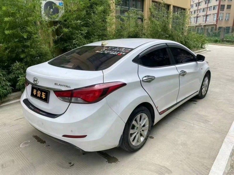 宜昌17年现代朗动5