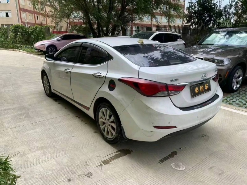 宜昌17年现代朗动6