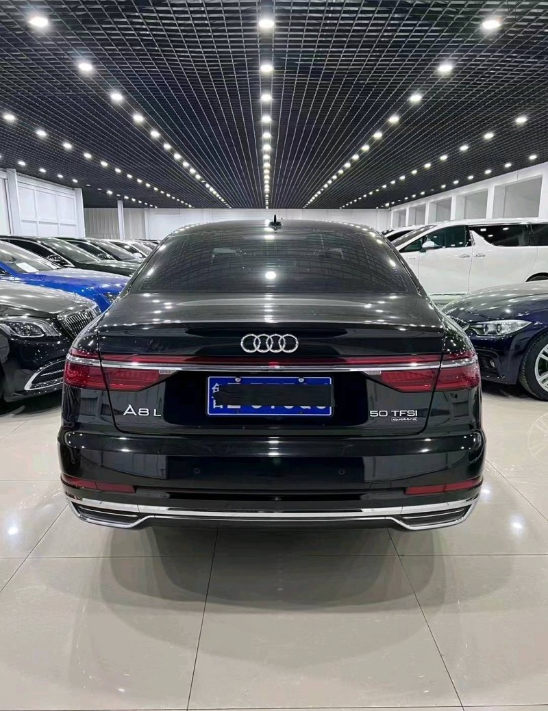 潍坊21年奥迪A8L7