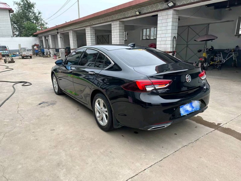 邯郸21年别克君威2