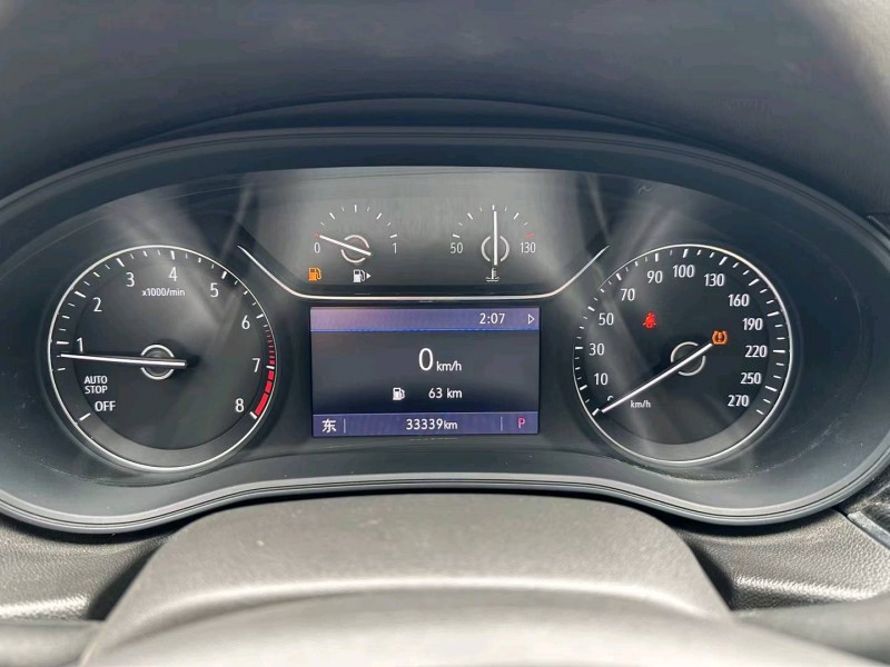 邯郸21年别克君威5