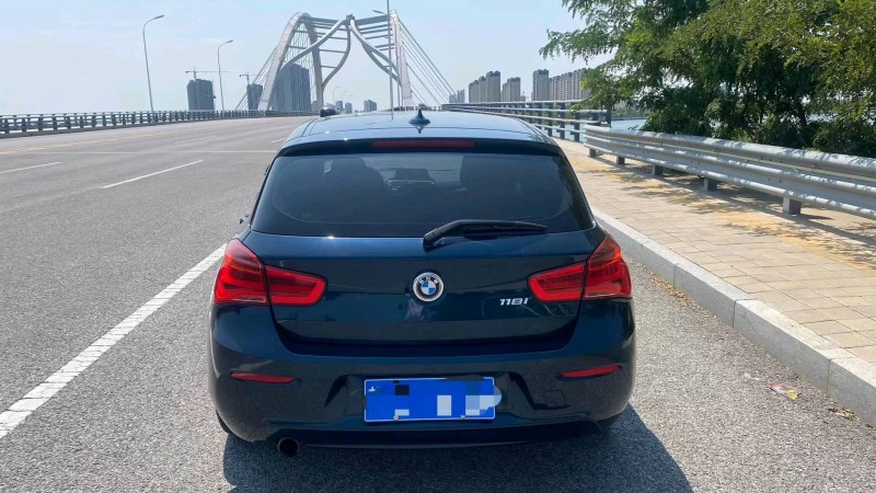 沧州16年宝马1系9