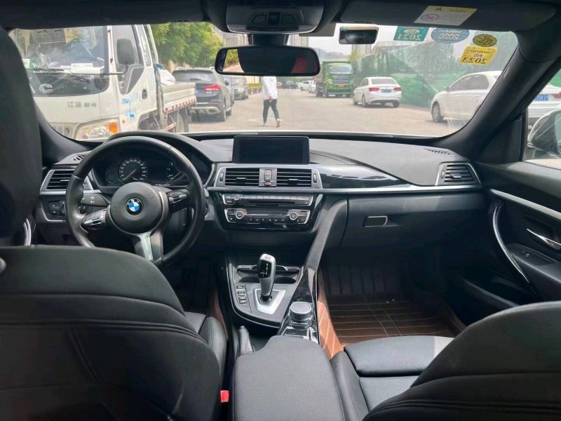 济南19年宝马3系GT4