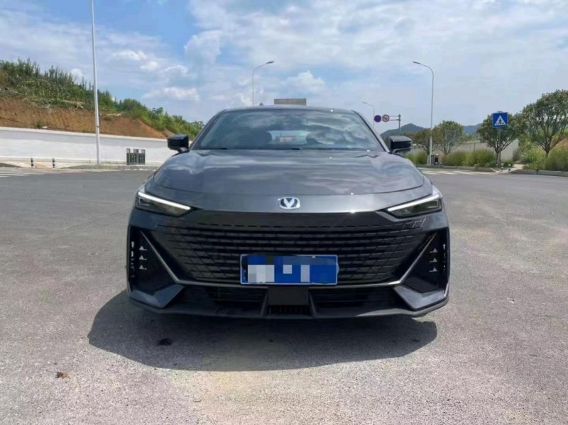 重慶23年長安汽車UNI-V1