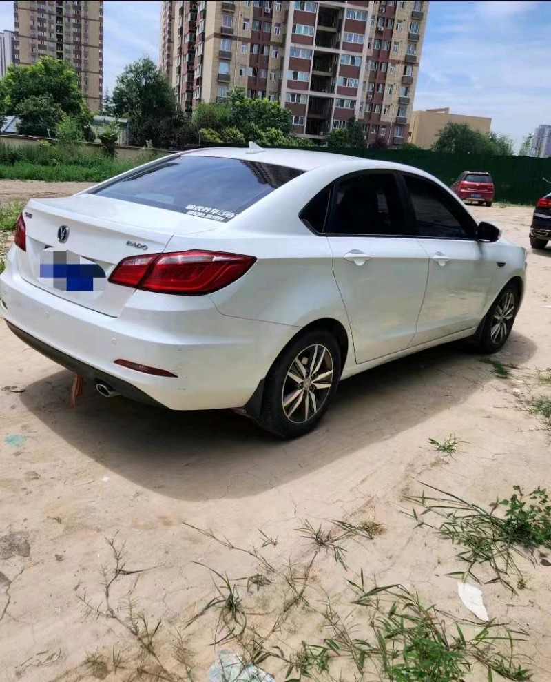 長治17年長安汽車逸動6