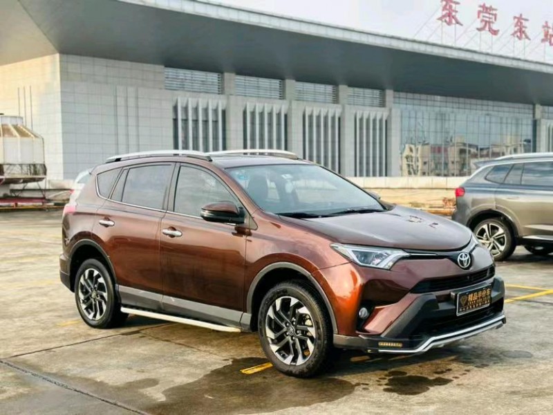 东莞17年丰田RAV4荣放2
