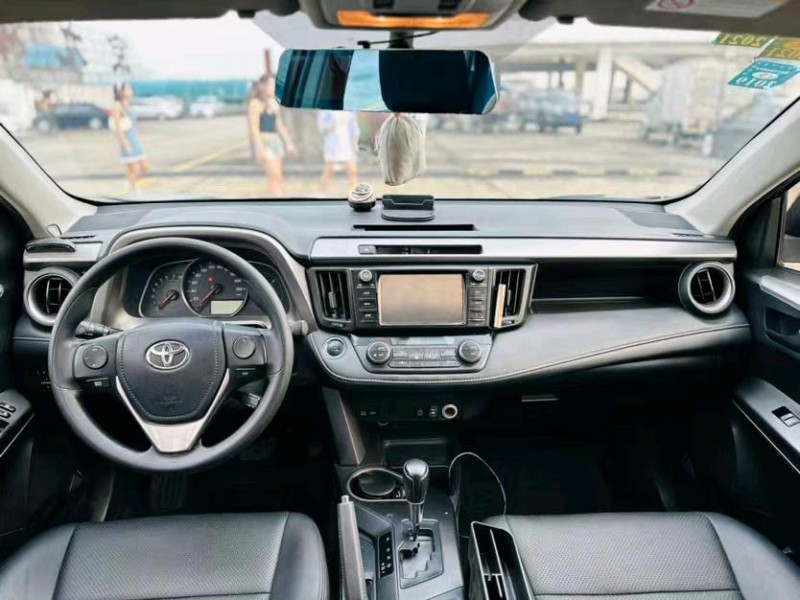 东莞17年丰田RAV4荣放5