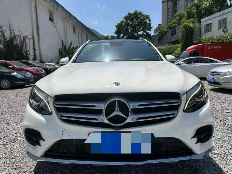 重庆17年奔驰GLC1