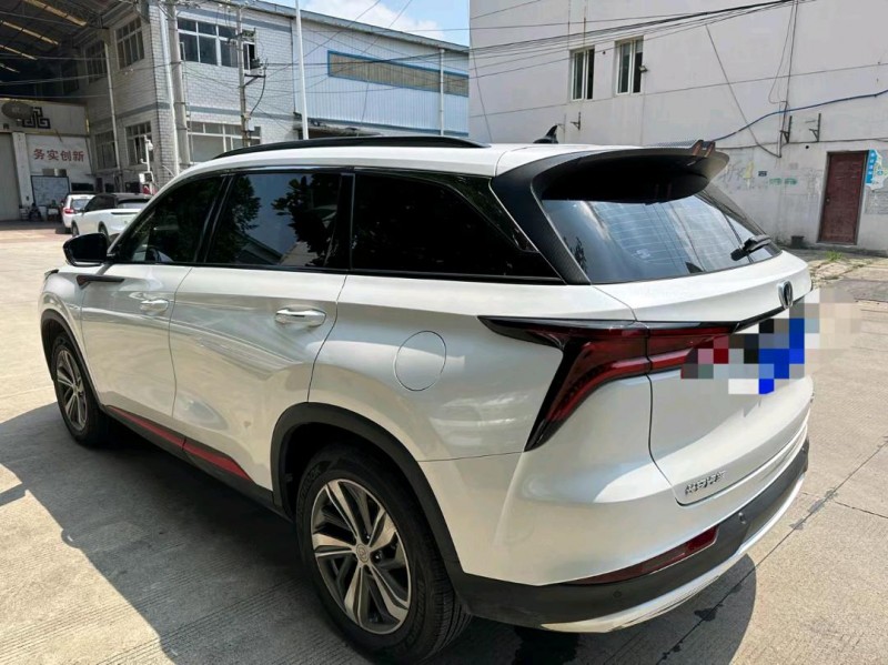 宜昌20年長安汽車CS756