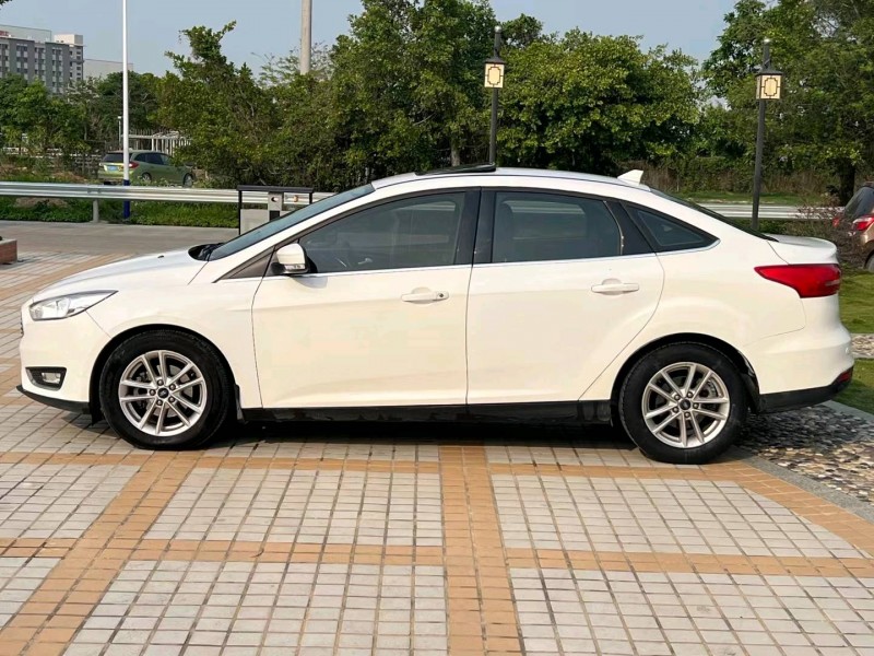 汕头17年福特福克斯3