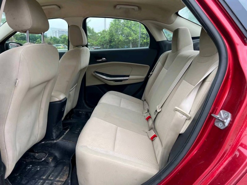 汕头15年福特福睿斯6