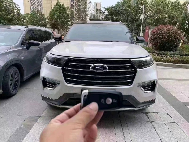 宜昌22年福特探险者1