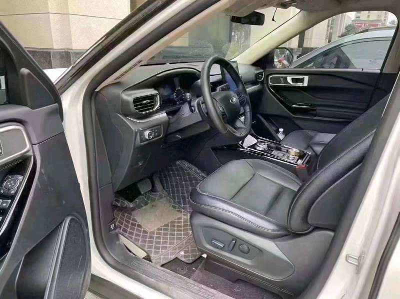 宜昌22年福特探险者5