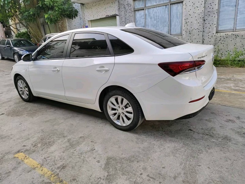 广州19年别克英朗7