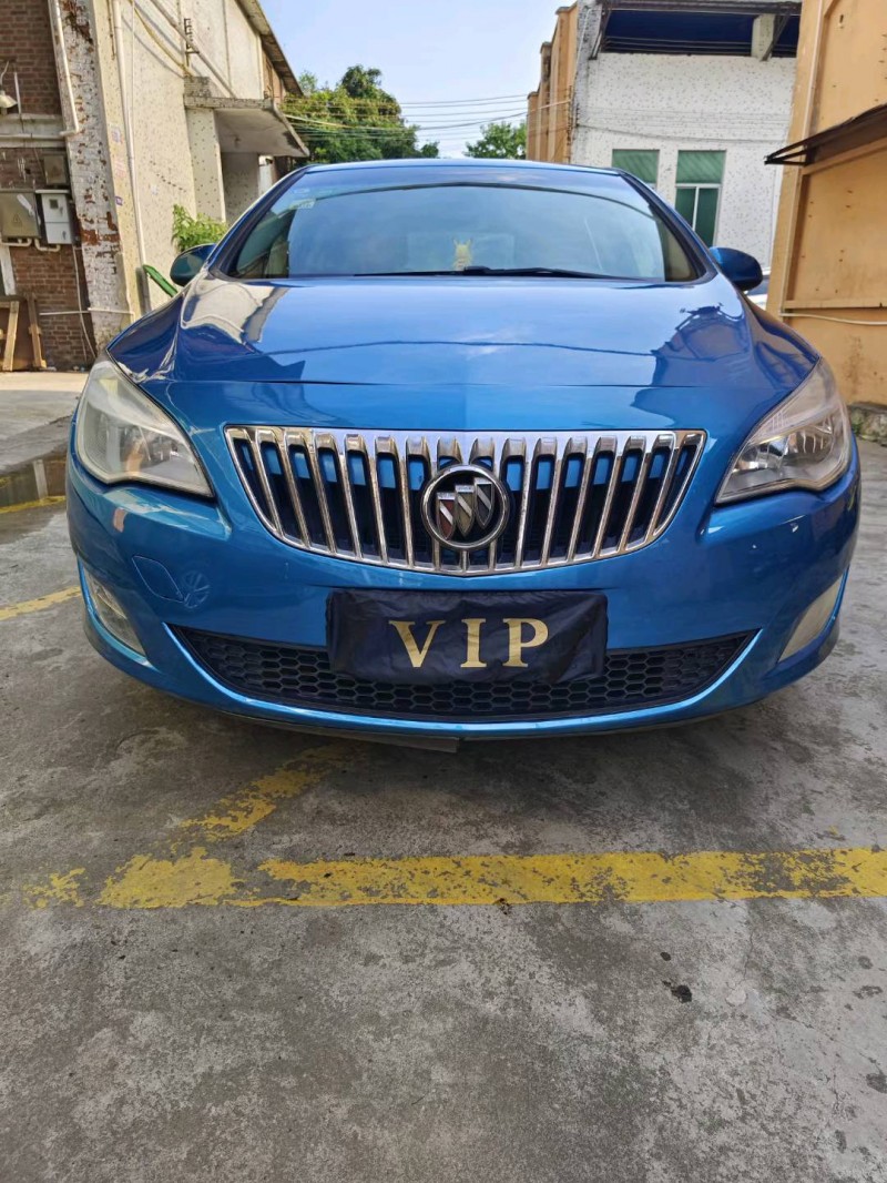 广州13年别克英朗1