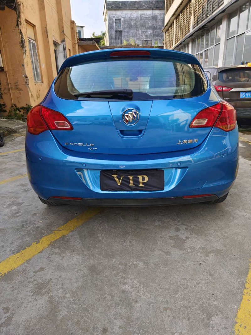 广州13年别克英朗9