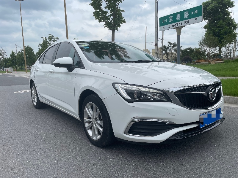 泰州18年别克威朗3