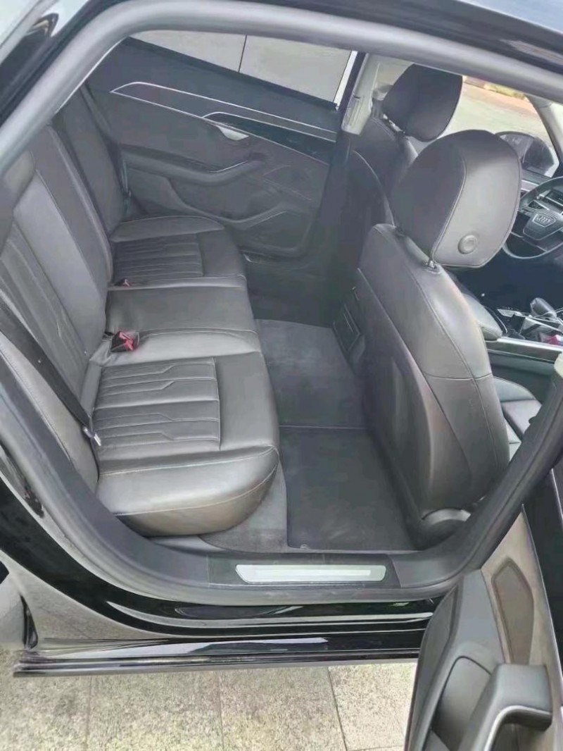东营18年奥迪A8L6