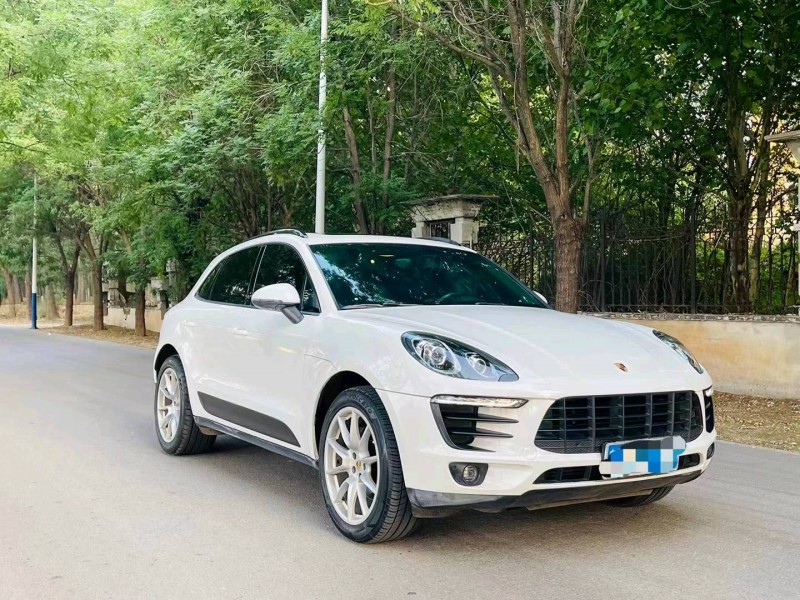 枣庄14年保时捷Macan3