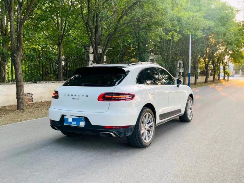 枣庄14年保时捷Macan4