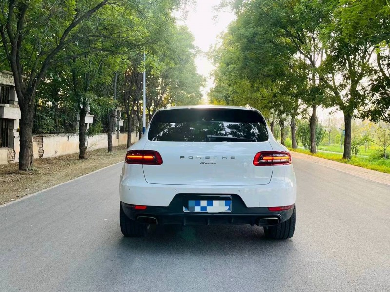 枣庄14年保时捷Macan7