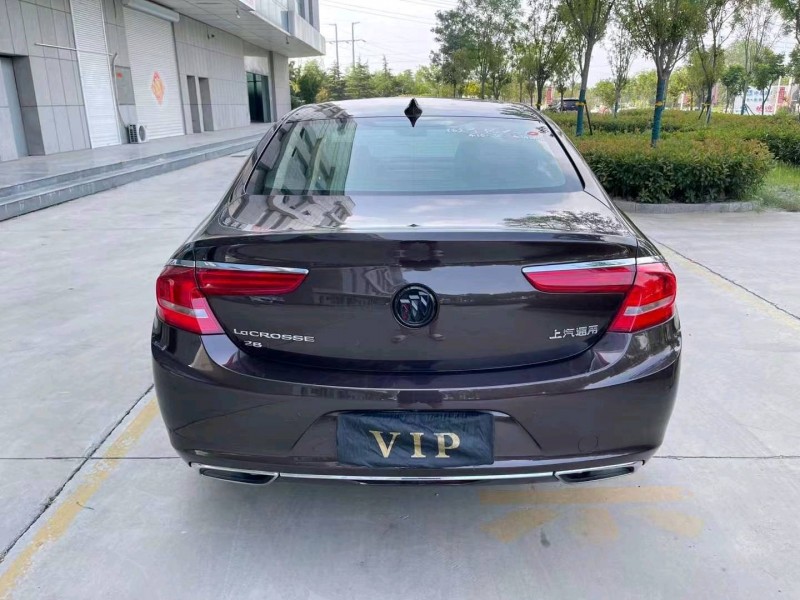 东营18年别克君越2