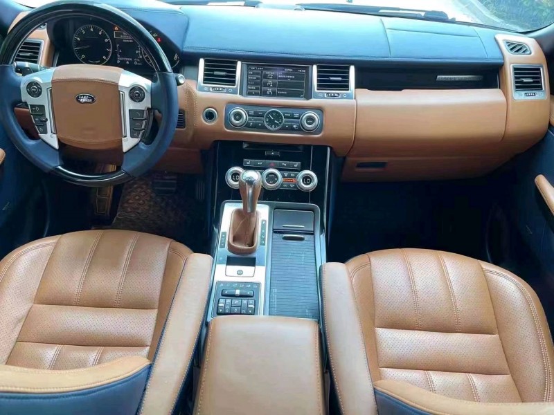 东营13年路虎揽胜运动3