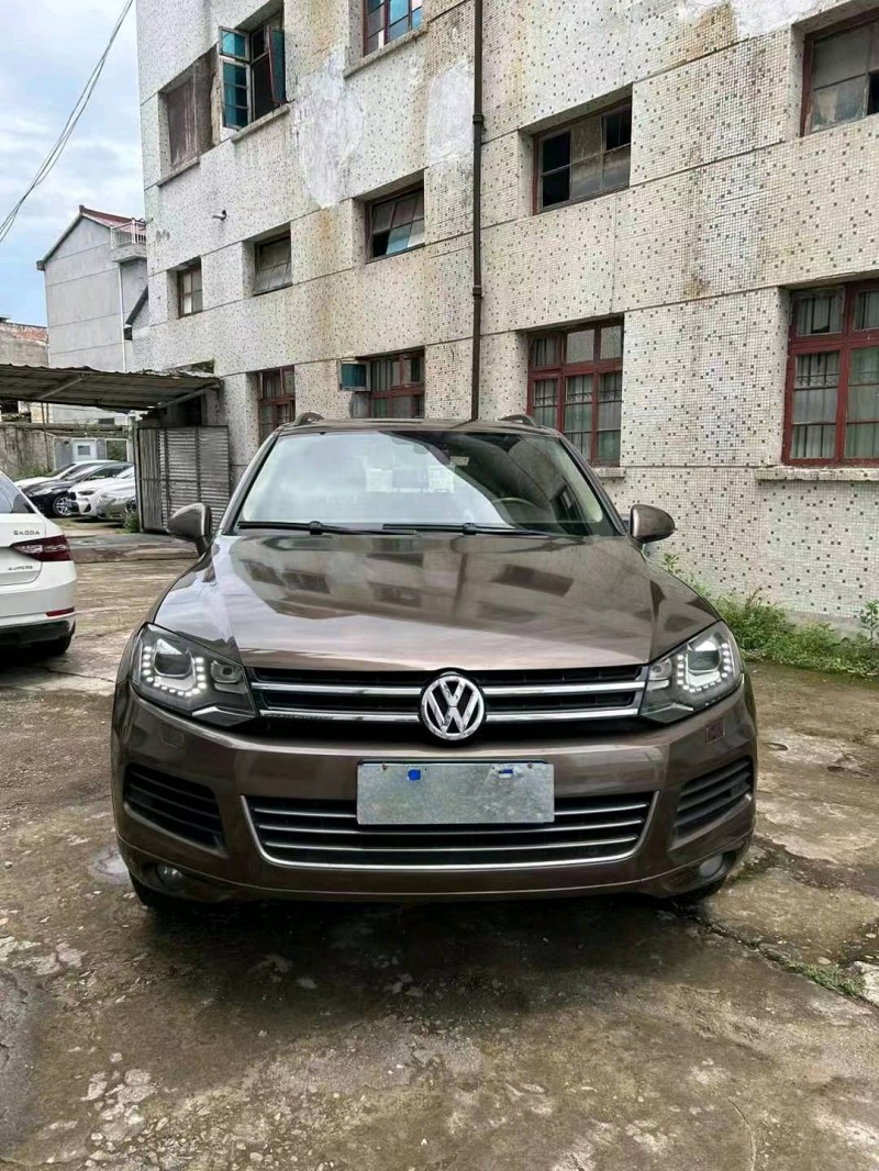 嘉兴14年大众途锐1